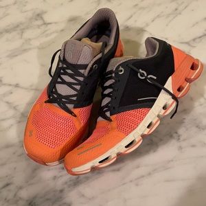 On cloud running shoe